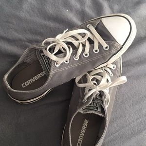 Unisex converse shoes.